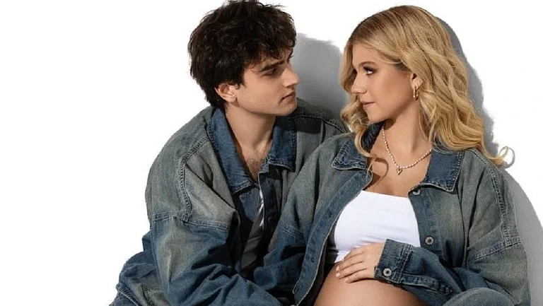 Александра Трусова стала мамой: фигуристка родила сына