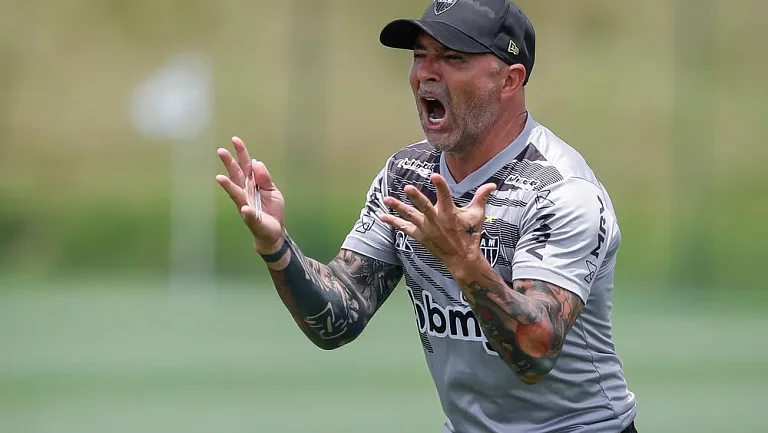 «Атлетико Минейро» отказался от назначения Хорхе Сампаоли на пост главного тренера