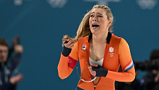 Конькобежка Лердам заплакала после победы на ОИ-2026 