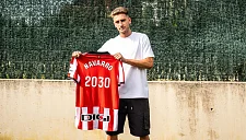 Роберт Наварро дебютировал с голом в победе «Атлетика» над «Севильей»