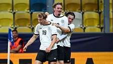 Рёль и Вольтемаде принесли Германии до 21 победу над Италией и выход в полуфинал