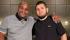 Кормье рассказал о дерзкой фразе Хабиба после победы Махачева в UFC