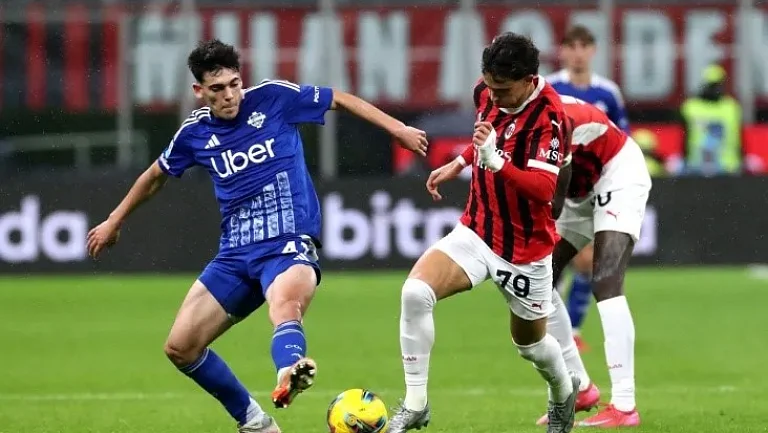  Симонелли ждет одобрения UEFA провести матч «Милан» — «Комо» в Перте

