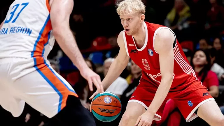 Российский баскетболист Касаткин останется под стражей до октября