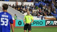 Арбитра, избившего пешехода в Казани, отстранили от матчей ФНЛ