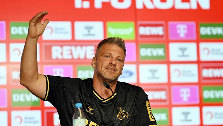 «Кёльн» хочет подписать Обермайра, но «Падерборн» тормозит сделку