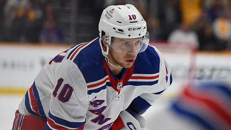 Панарин блистает в НХЛ: первая звезда дня и 4 очка в одном матче
