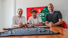 «Аугсбург» продлил контракт с Дардари до 2029 года