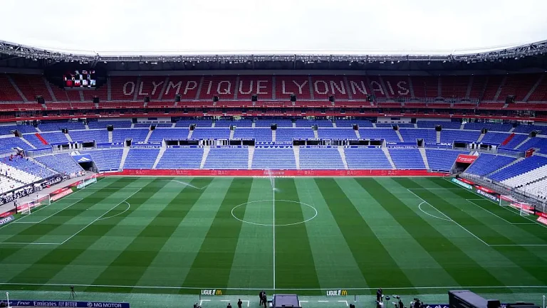 Адам Карабек поделился впечатлениями от игры на стадионе «Групама»