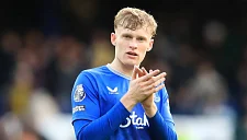 Брэнтуэйт продлит контракт с «Эвертоном», отвергнув «Челси»