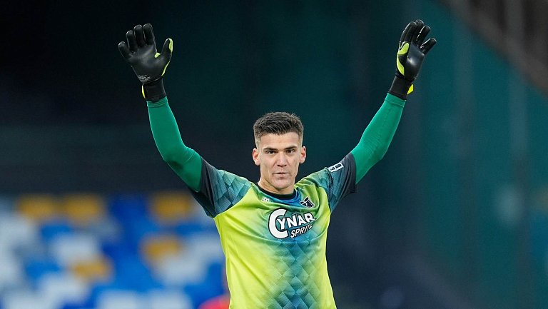 «Комо» рассматривает вариант с вратарем Станковичем из «Венеции»