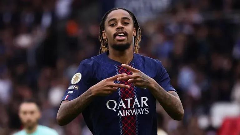 ПСЖ побеждает «Ланс», несмотря на травмы игроков