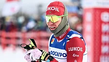 Большунов заявил, что Бакуров мог приукрасить травму после толчка в спину