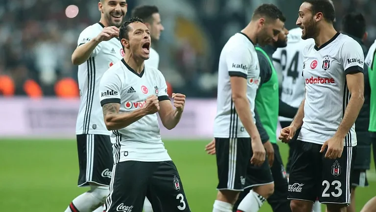 "Сент-Патрикс Атлетик"-"Бешикташ": будет ли сенсация?