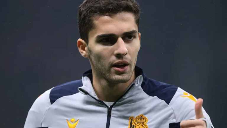 Руководство «Реал Сосьедада» рассказало Захаряну о его будущем