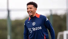 Джейдон Санчо и его товарищи по МЮ сделали фото в раздевалке