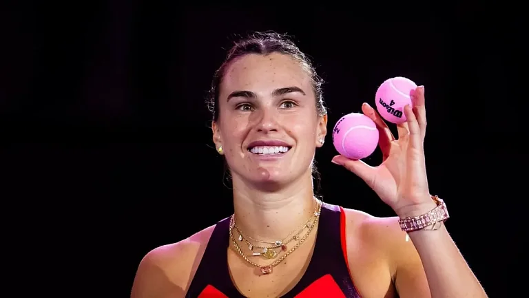 Соболенко побила рекорд Уильямс по заработку за сезон WTA