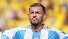 Парадес не спешит подписывать соглашение с «Бокой»: игрок взял паузу

