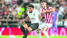 Симон и Паредес сохранили статус основных игроков «Атлетика»