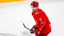 Нападающего «Автомобилиста» удалили до конца матча за оскорбительный жест судьям