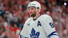 Контракт Джона Тавареса: «Торонто» рискует потерять звезду