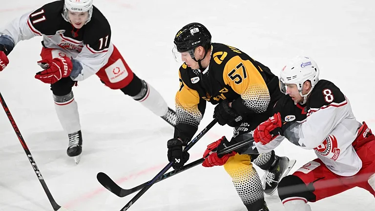 Экс-нападающий «Северстали» Котляревский стал игроком «Авангарда»


