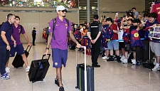 «Барселона» прибыла в Сеул для товарищеских матчей