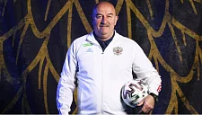 Черчесов поддержал травмированного Матвея Сафонова 