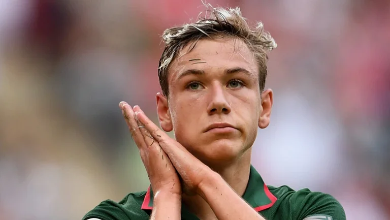 Наумов объяснил, почему Батракову нет смысла ехать в Саудовскую Аравию