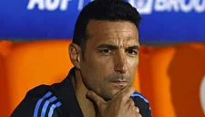 Скалони теряет 14 игроков: дилемма сборной Аргентины