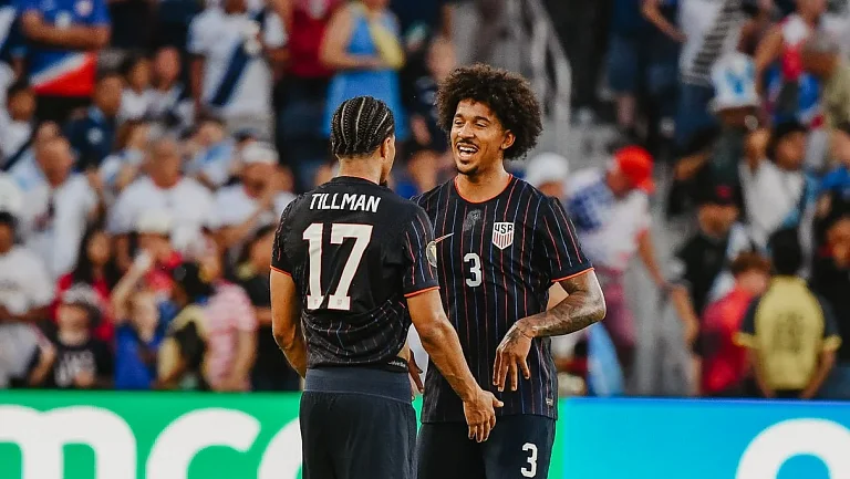 США - Япония: международный товарищеский матч двух претендентов на мировом уровне