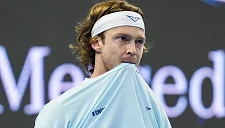 Рублёв разгромно проиграл Серундоло в третьем круге Australian Open
