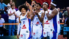 Франция разгромила Исландию и возглавила группу D на Евробаскете