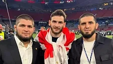 Чемпион UFC Ислам Махачев с трибун поддержал Матвея Сафонова: появились кадры