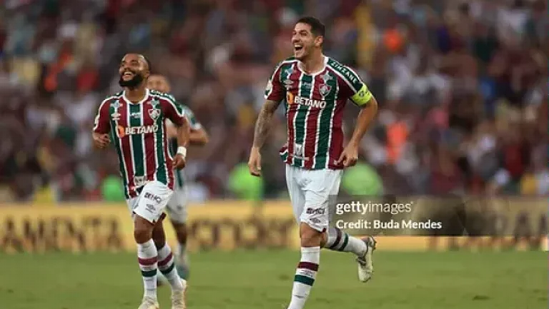 «Флуминенсе» — «Интернасьонал»: «Флу» стремятся выстоять. «Колорадос» жаждут реванша. 