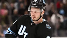 Михаил Сергачев отличился за «Юту» в матче НХЛ с «Торонто»