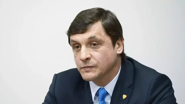 Вице-президент КХЛ Валерий Каменский назвал восемь претендентов на Кубок Гагарина в новом сезоне