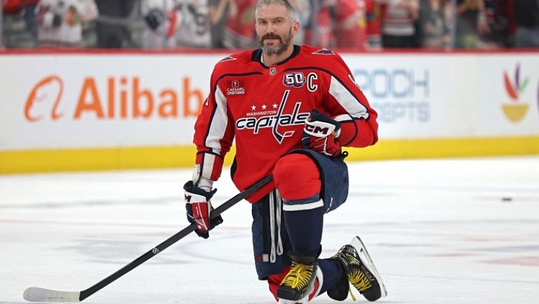 Овечкин обогнал Гретцки и стал лучшим снайпером НХЛ