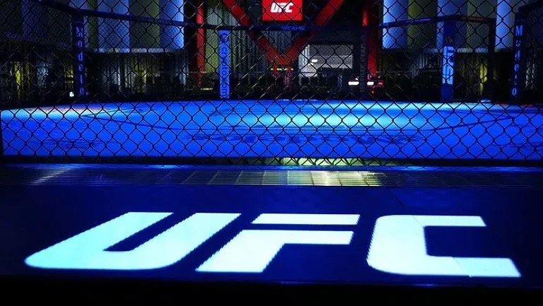 UFC раскрыла, кто неожиданно сорвал крупные бонусы на турнире Fight Night 266
