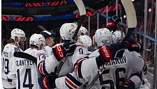 «Металлург» побеждает «Барыс» в мемориале Ромазана