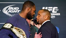 Джонс избегает Аспиналла: Кормье объяснил страх чемпиона тяжёловесов