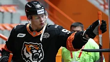 «Амур» намерен расторгнуть контракт с форвардом Дубакиным