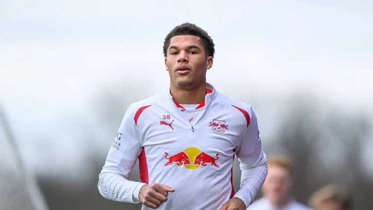 «Штутгарт-2» усилил состав нападающим Нухой Джаттой