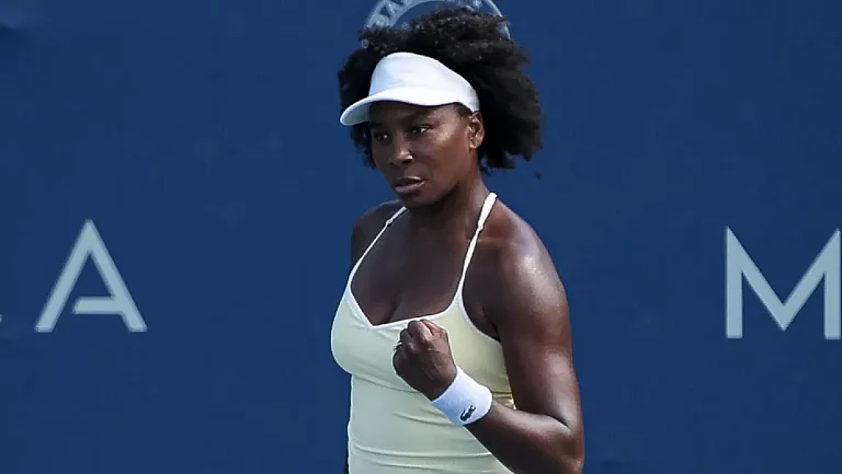 Винус Уильямс проиграла Муховой и покинула US Open в первом круге