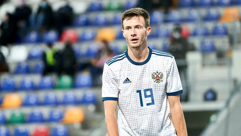 Футболист Лесовой объяснил, почему перешёл из АЕЛа в «Пари НН»