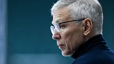 Крикунов ответил, грозит ли Ларионову увольнение из СКА