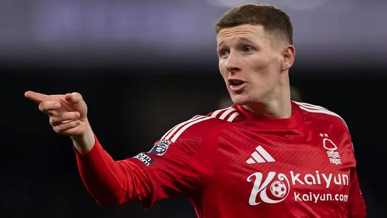 Эллиот Андерсон намерен остаться в «Ноттингем Форест»