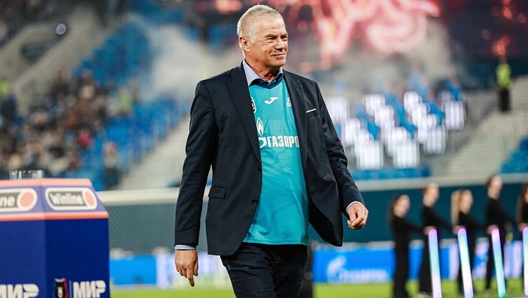 70-летний Медведев может выйти за «Амкал» в Кубке России