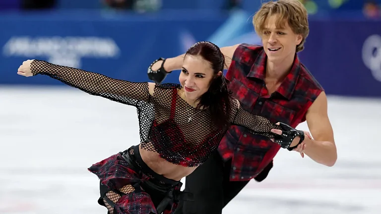 Смолкин хочет сказать, что россияне не смогут соперничать с Малининым на ОИ-2026