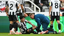 Тренер «Ньюкасла» Эдди Хау может потерять ключевого защитника на долгий срок